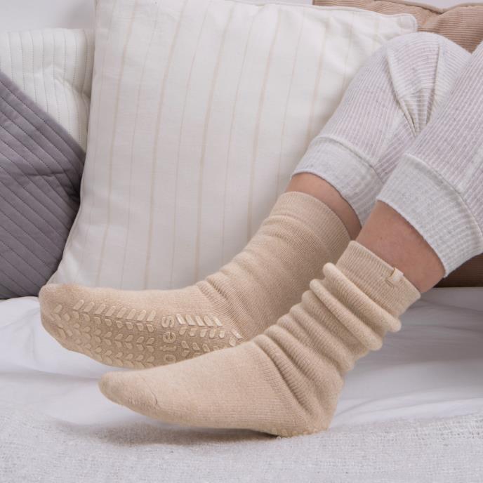 totes toasties® Ladies Thermal Brushed Original Slipper Socks Oat