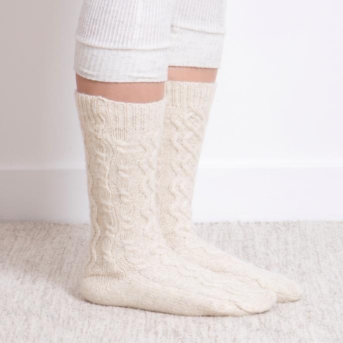 totes toasties® Ladies Cable Knit Slouch Slipper Sock Oat
