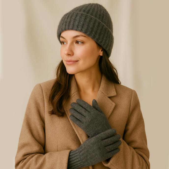 totes toasties® Ladies Knitted Hat & Glove Gift Set  Charcoal