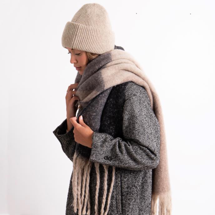 totes toasties® Ladies Chunky Woven Blanket Scarf & Hat Set Oat