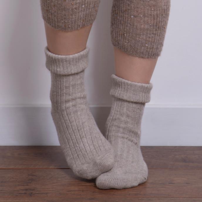 totes toasties® Ladies Cashmere Blend Bed Socks Mink