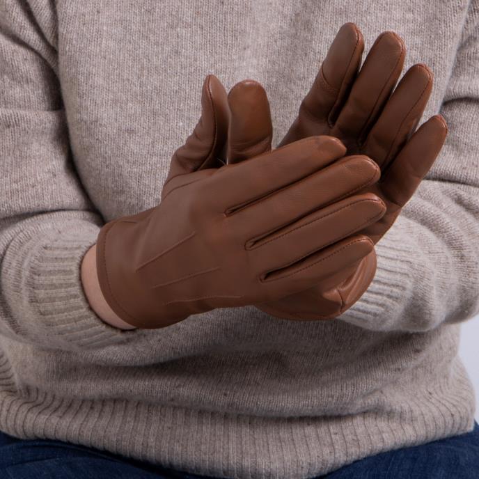 Isotoner® Ladies Three Point Leather Glove With SmarTouch™ Tan