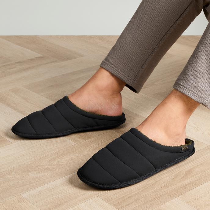 Isotoner® Mens Sport Quilted Mule Slipper With Cosy Lining Black